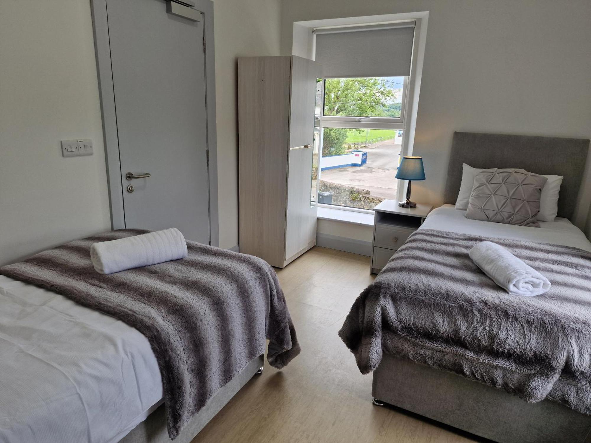 Trivia House Hostel Swanlinbar Εξωτερικό φωτογραφία