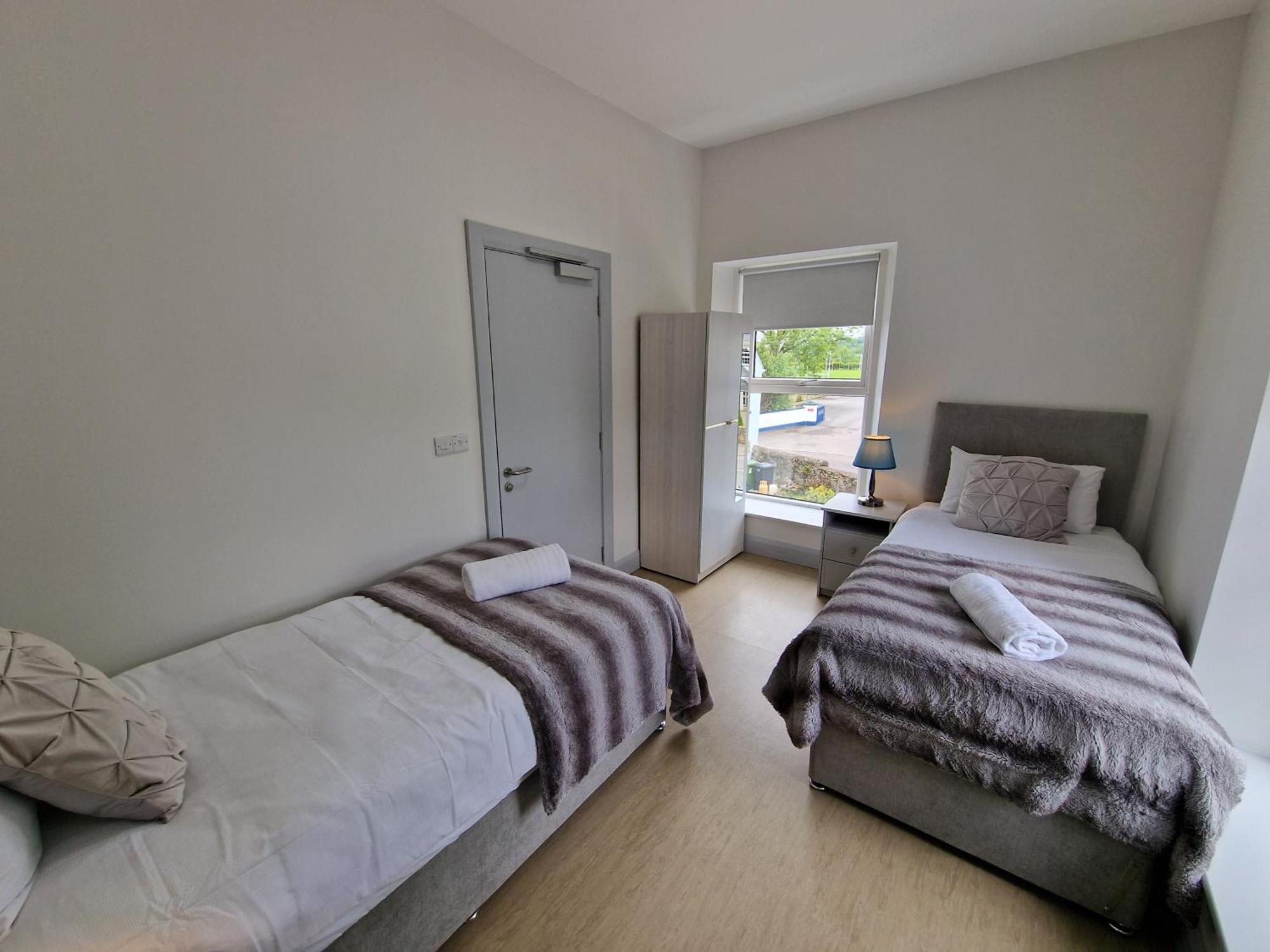 Trivia House Hostel Swanlinbar Εξωτερικό φωτογραφία